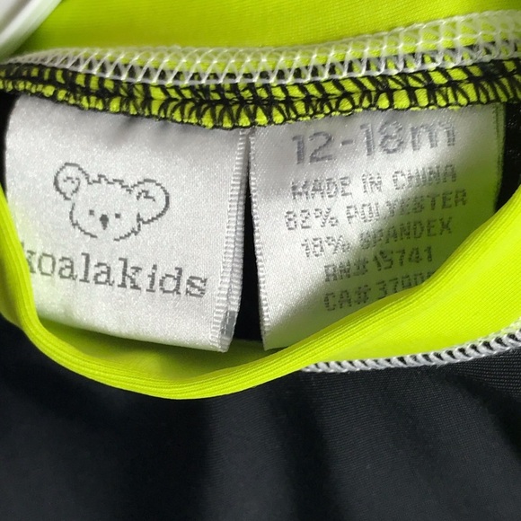 NWT Crossbone Rashguard 2-Piece Swim Set - Picture 9 of 16